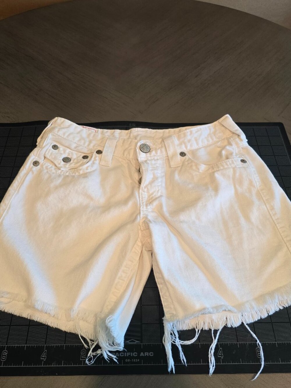 True Religion Womens 27 White Denim Cutoff Shorts Made USA Raw Hem Condition P